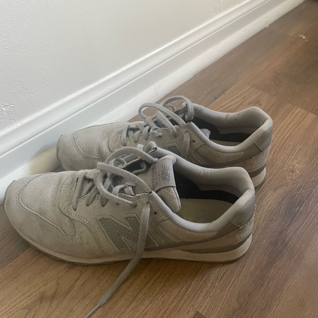 New Balance Womens Sneaker